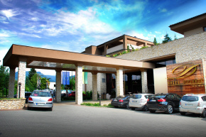 Sport Wellness Hotel Diplomat Rajeckie Teplice Słowacja oferuje zakwaterowanie nocleg wellness pokoje apartamenty wypoczynek