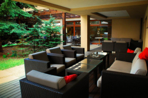 Sport Wellness Hotel Diplomat Rajeckie Teplice Słowacja oferuje zakwaterowanie nocleg wellness pokoje apartamenty wypoczynek
